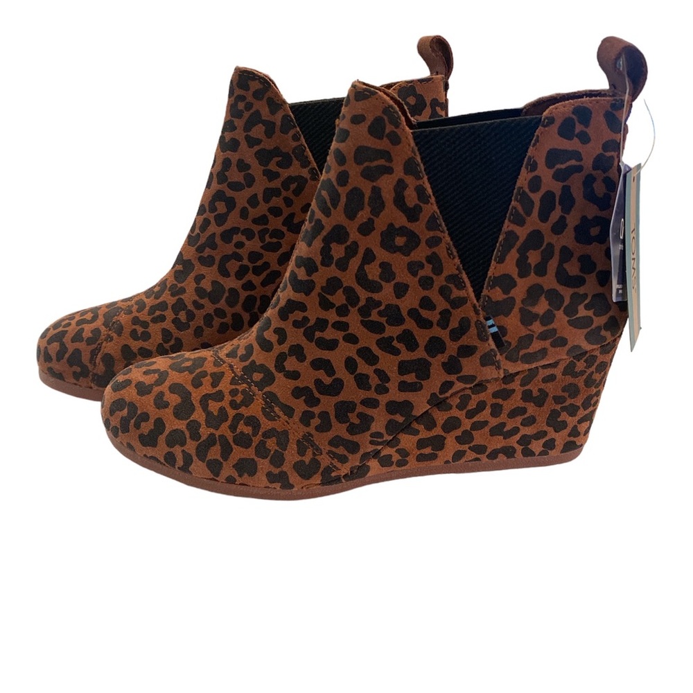 NWT TOMS Kelsey Dark Ember Cheetah Pull On Wedge Heel Suede Ankle Boots SIZE 10